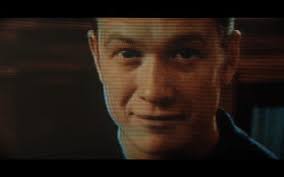 Pruebas contundentes y evidencia que los escritores podrían usar fácilmente  para reconstruir la revelación de que Rhys es el medio hermano de Joe, Jacob.  : r/YouOnLifetime