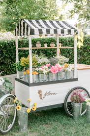Flora Flower Cart Selling Make Your Own Bouquets Around California Flower Shop Design Flower Cart Flower Truck