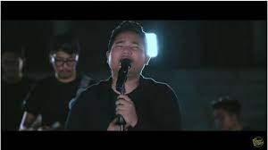 Menepi ngatmombilung acoustic cover by regita echa. Chord Gitar Menepi Guyon Waton Kunci Mudah Dimainkan Tribunnews Com Mobile