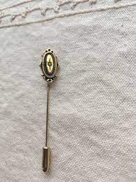 Stick Pin Vintage Hat Pin Gold Hat Pin Pearl Hat Pin Vintage Stick Pin Brass And Pearl Stick Pin Vintage Hat Pin Avon H Gold Hats Hats Vintage Hat Pins