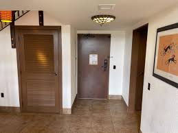 Compare hotel prices and find an amazing price for the disney's animal kingdom villas kidani village hotel in lake buena vista. Photos Video Tour A Savanna View 3 Bedroom Grand Villa At Disney S Animal Kingdom Lodge Kidani Village Wdw News Today