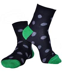 Découvrez toute notre gamme de chaussettes pour homme 100% fabriquées en france livraison offerte dès 40€ d'achat livraison en 48h satisfait ou remboursé ! Boite 5 Paires Chaussettes Homme Coton Pois