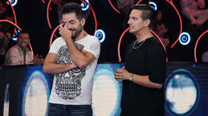 El pasado viernes 4 de junio josé eduardo derbez fue acusado de robarle el celular al representante de la banda cnco, renato francis, sin embargo, el actor rompió el silencio en torno a las. Cu8ahhwug4pm3m
