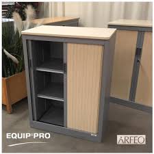 L'armoire à rideaux haute monobloc flap en métal est disponible dans les dimensions h.180 x l.100 x p.40 cm et h.195 x l.120 x p.46 cm. Armoires Basses A Rideaux Occasion Prix Exceptionnel Bourgogne Franche Comte Saone Et Loire Fournitures De Bureau Avec Tranzak