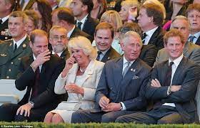 Es ist einfach camilla an der zerfallenden ehe von charles und der verstorbenen prinzessin diana zu geben, wie prinz harry in seinem buch harry begründet: In Stitches Prince William And Camilla Duchess Of Cornwall Share A Joke During Th Camilla Duchess Of Cornwall Prince Charles And Camilla Duchess Of Cornwall
