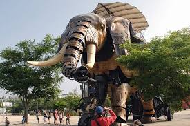 With nantes maritime past, the carousel's underwater world theme couldn't have been more fitting. Mechanical Animals The Incredible Machines De L Ile In Nantes Insight Guides Blog