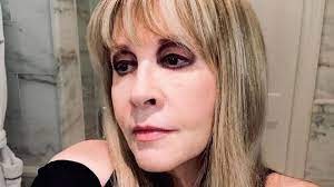 He envisioned a daytime fair with multiple stages featuring a variety of local music styles, louisiana cuisine, arts and crafts and evening concerts. Wie Satans Wutende Tochter Stevie Nicks Uber Botox Fail Promiflash De