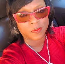 Our strawberry spread isn't in stores anymore, but it can still be in your  kitchen! Just blend 3 ingredients: 1/2 cup of Brummel & Brown Original  spread 1 tsp honey 🍯 3