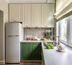 While these reverse shades would definitely be a watch catcher, the standard pull down kind can do too. 75 Beautiful Kitchen With Green Cabinets And Laminate Countertops Pictures Ideas July 2021 Houzz