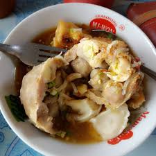 Setiap tahunnya, kampus ini selalu ramai dipadati calon mahasiswa baru. Bakso Winong Kabupaten Nganjuk Jawa Timur Bakso Mama Khas Jombang Jawa Timur Gotravelly 2 150 Provinsi Jawa Timur Beribukota Di Surabaya Terbagi Dalam 29 Kabupaten Dan 9 Kota Galaxy Kuantum