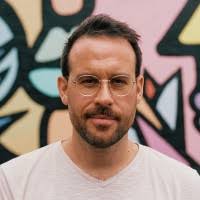 60+ perfiles de «Hessler»