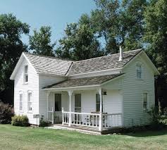 Check out this collection of beautiful houses with a white exterior and find out for yourself whether or not a white facade will suit your own home. Pin On Dream Home