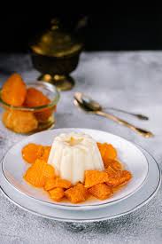 Griesspudding Mit In Rum Eingelegten Mandarinen Thermomix Rezept Rezept In 2020 Thermomix Eiscreme Rezept Lebensmittel Essen