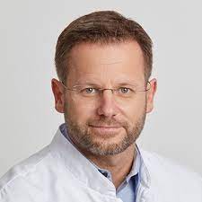 Sie gehört zu einem netzwerk aus spezialisten und kompetenzzentren, das seinen patienten ein breites spektrum. Prof Dr Med Robert Reisch Privatklinikgruppe Hirslanden