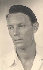 Arthur Gerhard Wiig f. 19 Aug 1925 Ålesund, Møre og Romsdal d. 7 Sep 2012  91/1, Fillan, Hitra: Hitterslekt