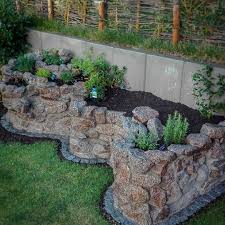 Bruno Karlsruhe This Is Bruno 240 Stones Project Hochbeet Granit Ende Fin End Party Gartenarbeit Diy St Outdoor Decor Outdoor Decor