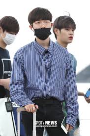 Former wanna one member kim jae hwan's dance transformation has been noticed by netizens so they compared his before training and after . Wanna One Kim Jae Hwan Cute Little Dongle Glasses
