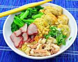 Egg Noodles With Wontons And Red Thai Barbecue Pork Ba Mee Kiew Moo Dang Thai Noodles For Beginner Episode Vii The High Heel Gourmet