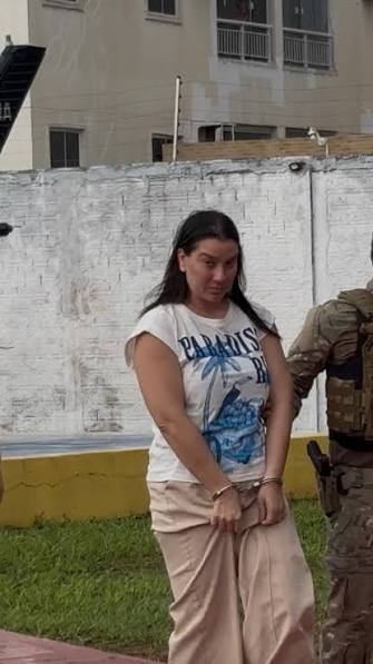 A empresária Carolina Sthela Ferreira dos Anjos, suspeita de agredir e  torturar uma doméstica grávida de 19 anos, em Paço do Lumiar, na Grande São  Luís, foi presa na manhã desta quinta-feira (7), em ...