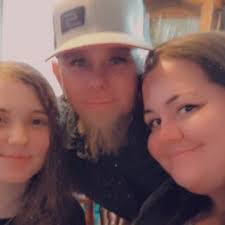 Stephanie Rohn's Instagram, Twitter & Facebook