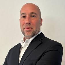 Bridging the Gap between Project Controls and Project Management