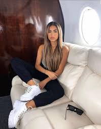 Free shipping cash on delivery best offers. Studio W Los Angeles Wynajmuje Influencerom Wnetrze Odrzutowca Zeby Mogli Udawac Ze Nim Leca Donald Pl