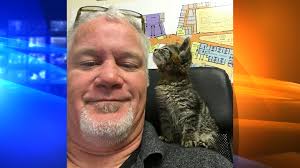 Man Rescues 5-Week-Old Kitten Glued to Busy Road in Oregon