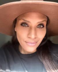 Hello all!! I'm new to the group, so I wanted to introduce myself!! I'm  Hazel! I live in NE JoCo KS. I published my first book in January 2024, so  I'm busy