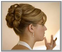 Wedding Hairstyles For Medium Length Hair Tiara Wedding Hairstyles For Medium Length Ha Medium Length Hair Styles Mother Of The Bride Hair Medium Hair Styles