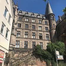 Marburg virus disease was initially detected in 1967 after simultaneous outbreaks in marburg and frankfurt in germany; Marburgo Posto Meraviglioso Da Visitare Bello Il Castello La Camminata Sulle Mura Piacevole Picture Of Rathaus Marburg Tripadvisor