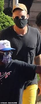 Just a week after kendall jenner was spotted sitting court side at the clippers vs. Kendall Jenner Almost Runs Into Ex Blake Griffin As She Arrives At Nobu With New Beau Devin Booker Daily Mail Online