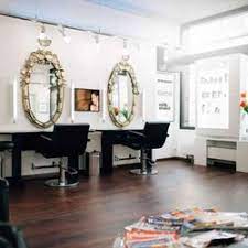 Das m1 beauty team in frankfurt ist von der rezeption bis zu den ärzten ein super eingespieltes team und ich möchte allen. Hair Salons In Frankfurt Yelp