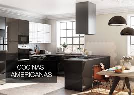 Comenzaremos con algunas fotos de cocina americana pequeña, en donde predomina el color. Cocina Americana Cocinas Brava Cocinas De Diseno