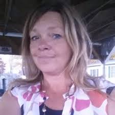 Carrie Simcox's Instagram, Twitter & Facebook