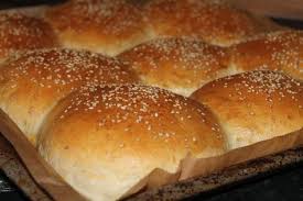 Das Rezept Fur Hamburger Brotchen Selber Machen Andere Rezepte Zum Selberma Hamburger Brotchen Selber Machen Brot Selber Machen Burger Brotchen Selber Machen