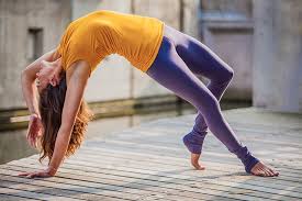 Yogashop, yoga shop, yogastore, yoga store zürich, yoga matten, yogawear for men, aquila camenzind, yoga artikel, wellicious, jade yoga mats, yogashop online, yogamatten, meditationskissen, pilates shop, yogakissen, yogamatte, yoga kleidung, mala kette. Faire Yogamode Unser Eco Yogawear Guide