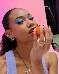 I can't get over this campaign!! So cute 🩷🌸 hair and makeup by meeee 😚  using @danessa_myricks @makeupforever @colourpopcosmetics @nyxcosmetics