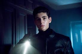Platinum collection build your own bundle. Gotham Season 5 Boss Says David Mazouz Won T Wear Batman Suit In Finale