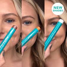 The brilliant eye brightener and the liquid lash extensions mascara. Vegan Waterproof Brilliant Eye Brightener Video Video In 2020 Thrive Causemetics Eye Highlighter Bright Summer Acrylic Nails
