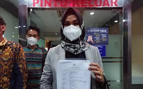 Surat resmi izin liga 1 dan 2 dari kepolisian belum turun. Kpai Laporkan Wo Aisha Weddings Ke Mabes Polri Ini Sebabnya Kabar24 Bisnis Com