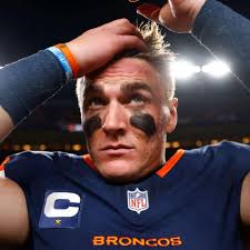 Dr. Lloyd Nix 🦅 National Champion quarterback. Distinguished alumnus.  Auburn Man.