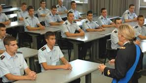 Pubblicato, sulla gazzetta ufficiale 4^ s.s. Concorsi Allievi Ufficiali Bando 2017 2018 Corriereuniv It Corriere Universita
