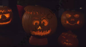 Lors d'essais faits par des fans de sculpture, la méthode à la javel était de loin la meilleure pour conserver les citrouilles. Halloween La Decoupe D Une Citrouille Effrayante