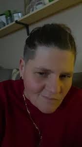 Lee Hulin's Instagram, Twitter & Facebook