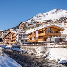 Welcome to the mountain summer of lech zürs. Hotel Auenhof In Lech Am Arlberg Startseite Facebook