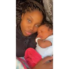 Oooo I found the passion pineapple punch brisk tea and YES it's as good as  it sounds 😋😋😋 #drink #drinks #foodie #FoodieFavorites #FoodieLife  #FoodieFinds #brisktea #tea #yummy