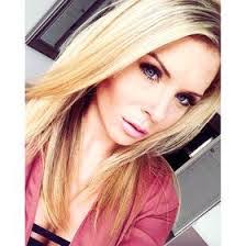 Roxanne Martin's Instagram, Twitter & Facebook