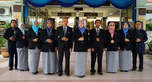 Amri, penolong setiausaha ppda smk bandar sungai petani. Barisan Pentadbiran Smkbsp 2018 Smk Bandar Sungai Petani Facebook