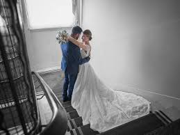 Enter & enjoy it now! Sposa Brautmode Hochzeitskleider