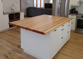 Un large choix de modèles et coloris en promotion toute l'année sur une cuisine en kit entièrement personnalisée. Table En Bois Comptoir Bloc De Boucher Et Ilot De Cuisine
